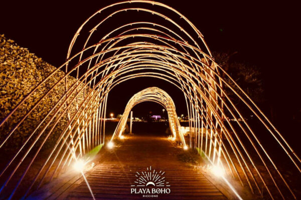 Sabato underground sulla spiaggia del Playa Boho Riccione.